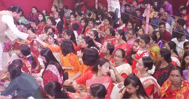 বরিশালে অষ্টমী পূজা অনুষ্ঠিত