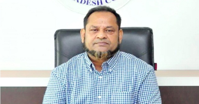 কাস্টমস কমিশনার এনামুলের দেশত্যাগে নিষেধাজ্ঞা 