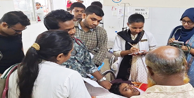 অমানবিক ডিউটিতে প্রাণ যায় ইন্টার্নি চিকিৎসকদের
