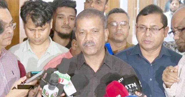 আ’লীগের রাজনৈতিক অধিকার থাকা উচিত কি না, সাধারণ মানুষের বিবেচনা