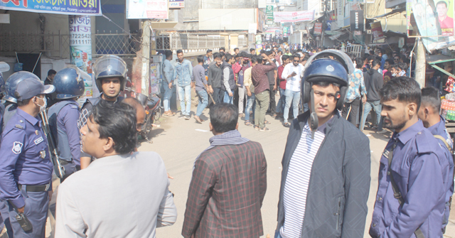 পিরোজপুরে বিএনপির গণমিছিলে হামলার অভিযোগ, আহত ৩০