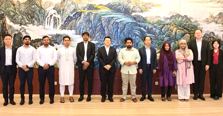 মালয়েশিয়া থেকে ফিরেই চীন সফরে যাবেন নাহিদ