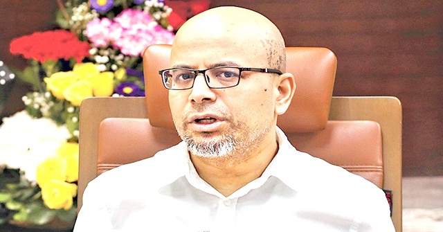 দেশ ছেড়েছেন প্রধান উপদেষ্টার বিশেষ সহকারী ফয়েজ তৈয়্যব