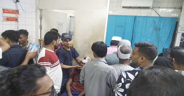 তিন কলেজ সংঘাত : গুলিবিদ্ধসহ আহত অন্তত ৩৫