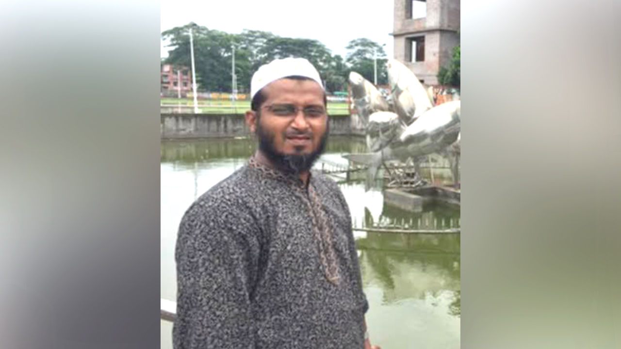 বিএনপিতে পদ পেয়ে তিন খাসি কেটে উৎসব আ.লীগ কর্মীর