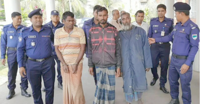সুন্দরবনে ৩ বনদস্যু গ্রেফতার, অস্ত্র উদ্ধার