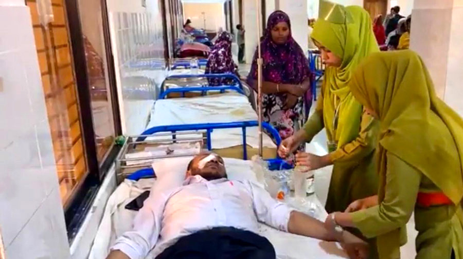 জামায়াতপন্থীদের ওপর বিএনপিপন্থী আইনজীবীদের হামলা, পিপিসহ আহত ৩