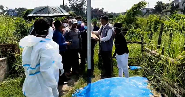 পটুয়াখালীতে মৃত্যুর ৪২ দিন পর কবর থেকে বৃদ্ধের লাশ উত্তোলন
