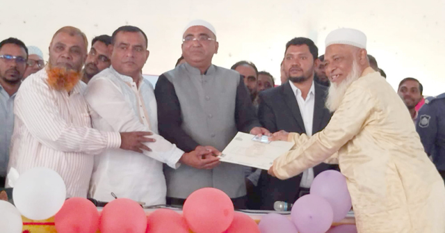 দৌলতখানে বীর মুক্তিযোদ্ধাদের ডিজিটাল সনদ-স্মার্ট আইডি কার্ড বিতরণ 