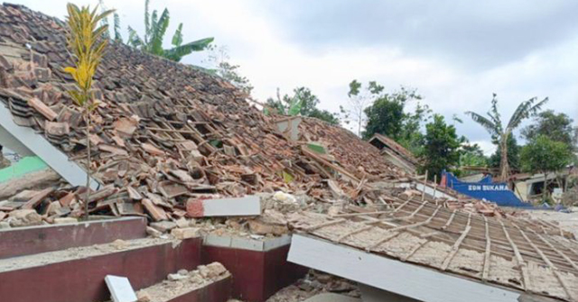 ইন্দোনেশিয়ায় শক্তিশালী ভূমিকম্পে নিহত বেড়ে ৪৬
