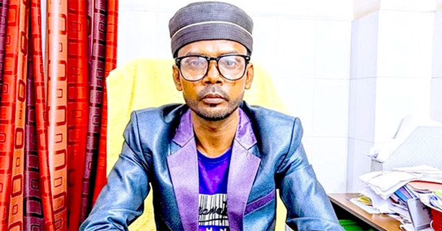 ডিবি কার্যালয়ে হিরো আলম