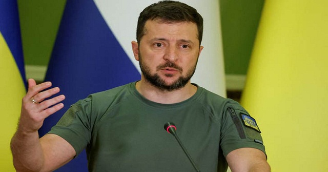 রাশিয়া এখন সাময়িক যুদ্ধবিরতি সুযোগ খুঁজছে: জেলেনস্কি
