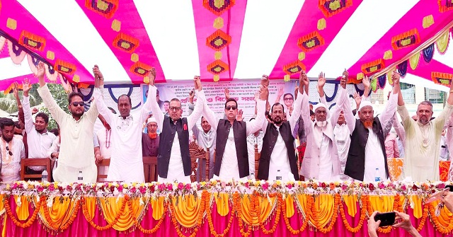  এক মাস ১০ দিন চিকিৎসা শেষে বাউফলে ফিরলেন উপজেলা চেয়ারম্যান