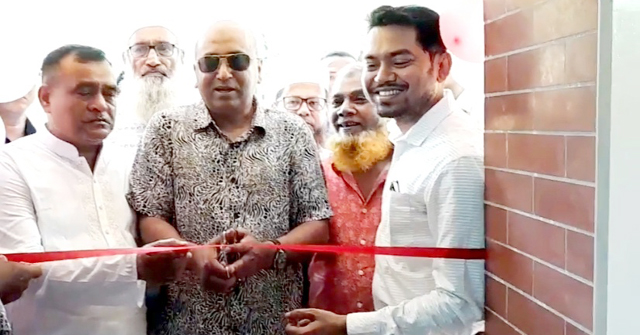 ‌'বর্তমান সরকার মানুষের স্বাস্থ্যসেবা নিশ্চিত করতে নিরলসভাবে কাজ করছে'