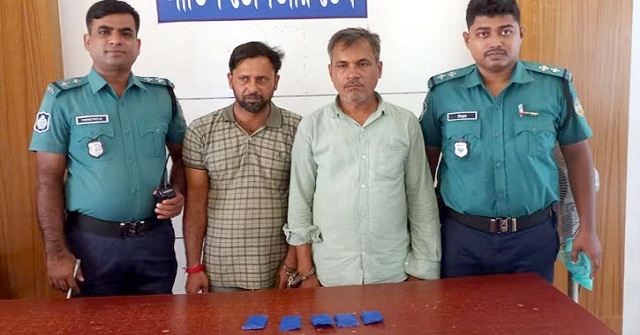 হোটেল কক্ষ থেকে এক হাজার ইয়াবাসহ আটক ২