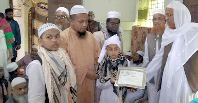 ৯ মাসে কোরআনের হাফেজ হলো শিশু আব্দুর রহমান