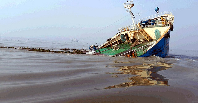 ভেসে গেছে অন্তত ১১ লাখ লিটার ডিজেল ও অকটেন