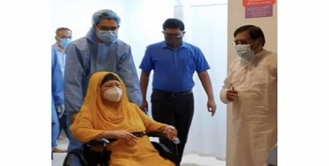 খালেদা জিয়াকে মধ্যরাতে সিসিইউতে নেওয়া হয়েছে