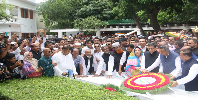 কাউন্সিলরদের নিয়ে বঙ্গবন্ধুর সমাধিতে বিসিসির নবনির্বাচিত মেয়রের শ্রদ্ধা  