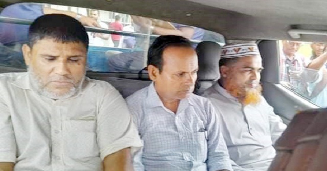 গৌরনদীতে ঘুষ নেওয়ার অভিযোগে ৩ প্রিসাইডিং অফিসার আটক