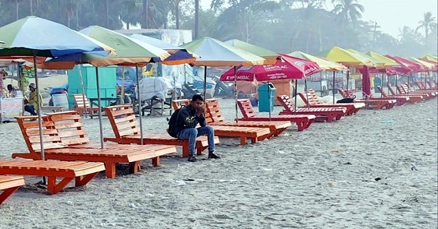 প্রচণ্ড শীতে পর্যটক কমেছে কুয়াকাটায়