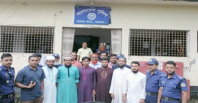 বরগুনায় বিদ্যালয়ে শিবিরের গোপন বৈঠক, আটক ৬