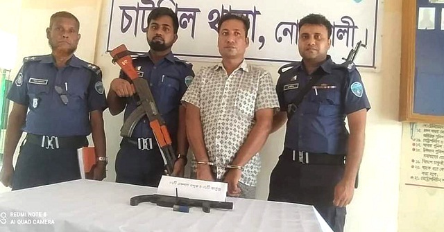 নোয়াখালীতে একনলা বন্দুক-গুলি সহ গ্রেফতার ১