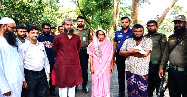 বিষখালী নদী থেকে বালু উত্তোলন করায় জরিমানা