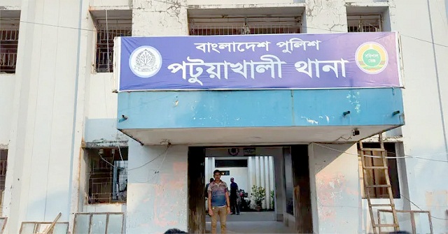 পটুয়াখালীতে ঘুমন্ত অটোচালককে কুপিয়ে হত্যা