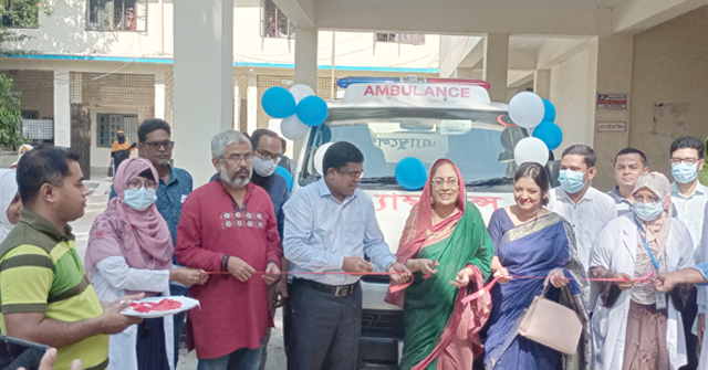 বাবুগঞ্জে উপজেলা স্বাস্থ্য কমপ্লেক্সে এ্যাম্বুলেন্স হস্তান্তর 