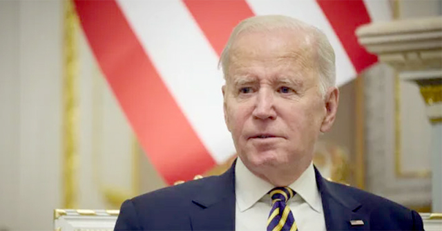 বিদ্যুতের খুঁটিতে ট্রাকের ধাক্কা, বিদ্যুৎহীন পিরোজপুর