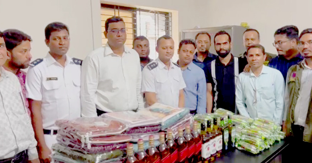  বেনাপোলে বন্ধন এক্সপ্রেস ট্রেনে যৌথ বাহিনীর অভিযান, ভারতীয় পণ্য জব্দ
