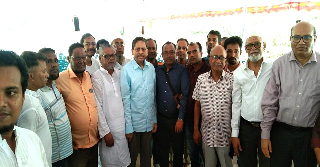 খোকন সেরনিয়াবাতের সাথে ওয়ার্ড  আ’লীগের সৌজন্য সাক্ষাৎ