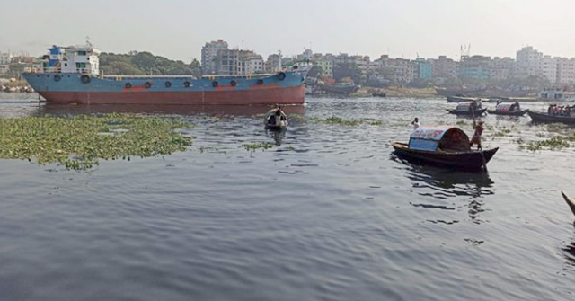নদীতে নৌ পুলিশের বিশেষ টহল, নৌযানে জিজ্ঞাসাবাদ