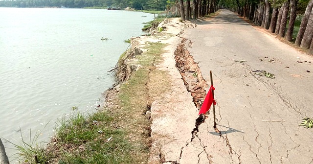 গলাচিপায় নদীভাঙনের হুমকিতে তিন গ্রাম