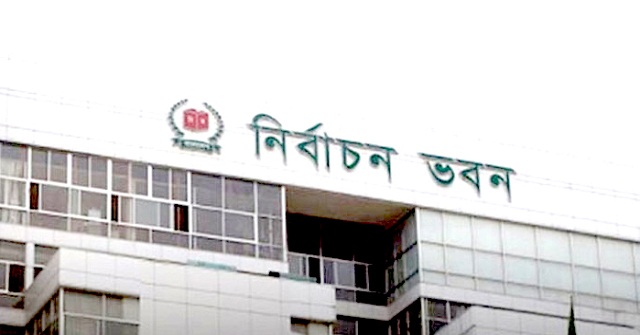 বরিশালের হাজারো মানুষের পাশে 'অভিযাত্রিক'