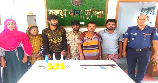 যাত্রী সেজে মালামাল লুট, গ্রেফতার ৬