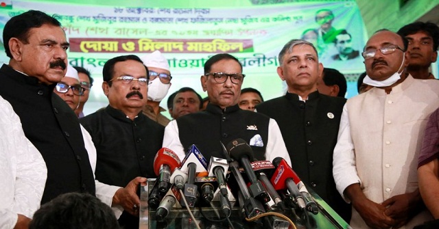 নবীজির রওজা জিয়ারত করলেন জাহাঙ্গীর কবির নানক