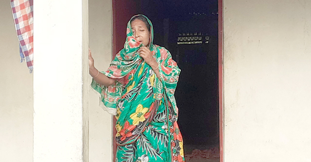 ক্যান্সারে আক্রান্ত মাকে বাঁচাতে সন্তানের আকুতি