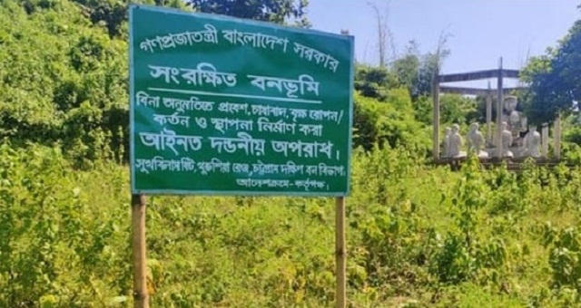 দুই পুলিশকে পেটালেন বাইক চালক