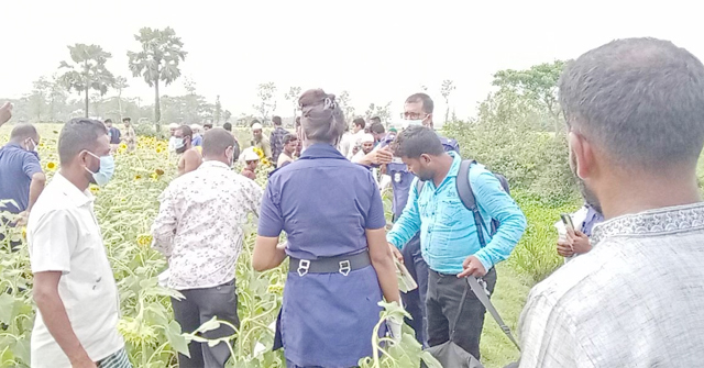 বরগুনায় খাল থেকে নারীর লাশ উদ্ধার