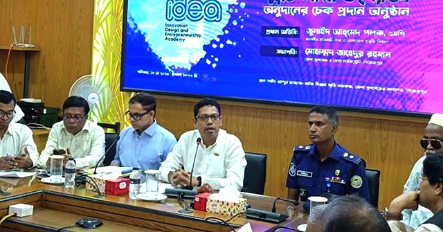  দেশের ১৩ কোটি মানুষ ইন্টারনেট সেবা পাচ্ছে: তথ্য প্রযুক্তি প্রতিমন্ত্রী