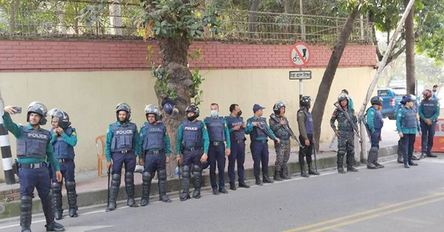 খালেদা জিয়ার বাসার সামনে নিরাপত্তা জোরদার