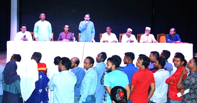 নৌকার প্রার্থী খোকন সেরনিয়াবাতের গণসংযোগ 