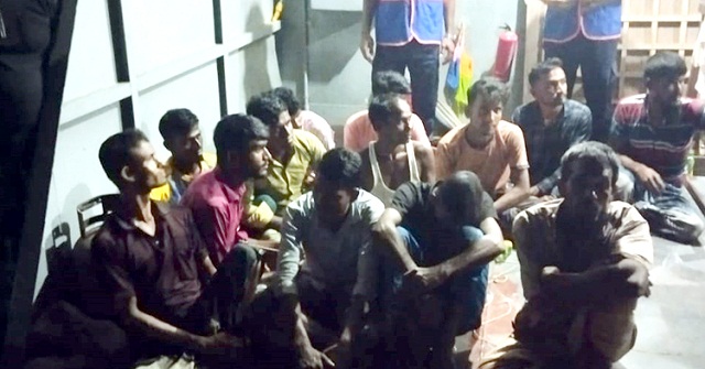 নিষেধাজ্ঞার শেষদিনে ভোলায় ৮২ জেলে আটক