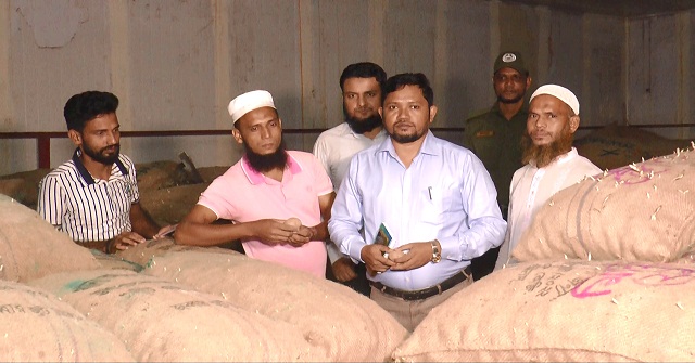 ভোলায় আলুর বাজার নিয়ন্ত্রণে কোল্ডস্টোরে অভিযান