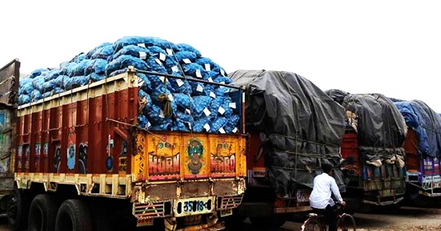 বেনাপোল বন্দর দিয়ে এলো ৪০০ মেট্রিক টন আলু