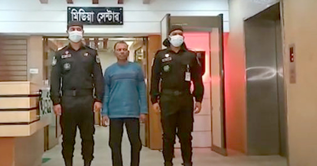 ধর্ষণ মামলার প্রতিশোধ নিতে ইউপি সদস্যকে হত্যা