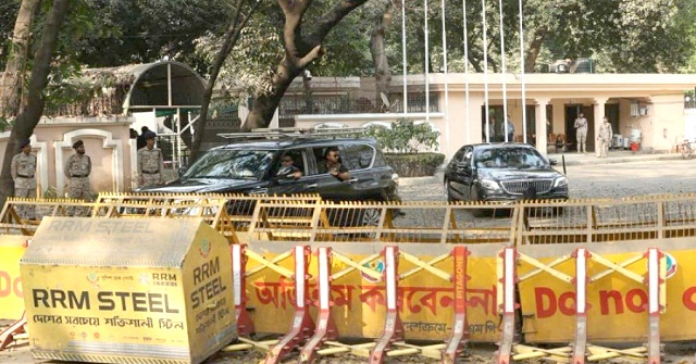 যমুনা ছেড়েছেন ড. ইউনুস