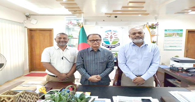 ববি উপাচার্যের সাথে বিভাগীয় ক্রীড়া সংস্থার সদস্য সচিব আনোয়ারুল হক তারিনের সৌজন্য সাক্ষাৎ